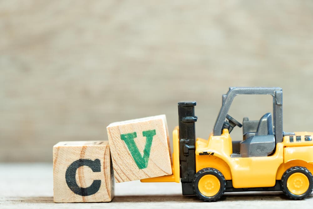 Dlaczego warto zdobyć uprawnienia na wózki widłowe UDT?